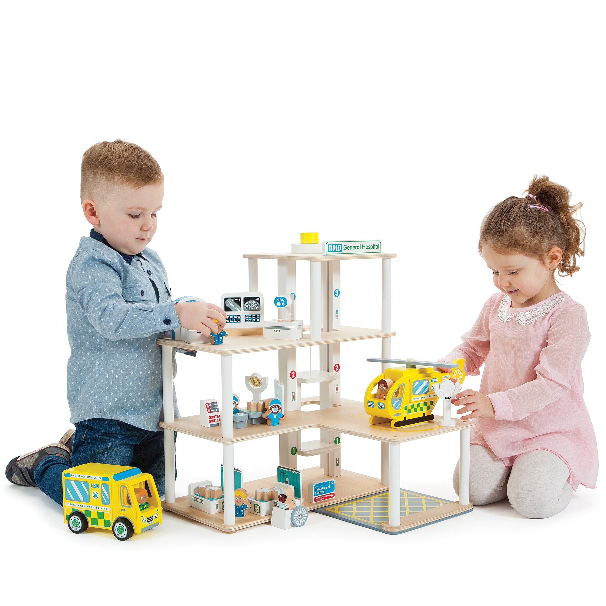 Wooden General Hospital Play Set (54cm) - View 2