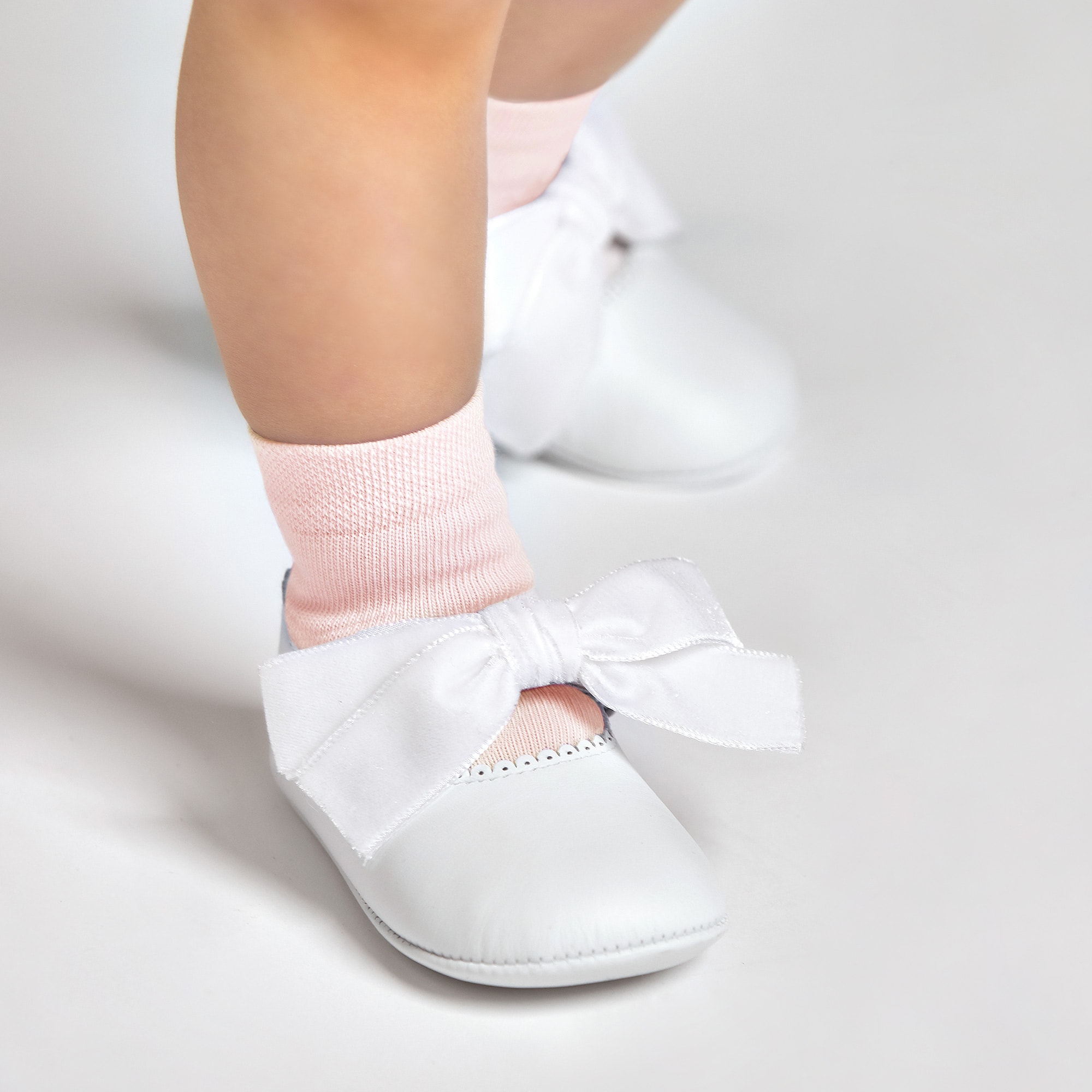 White Leather & Velvet Bow Pre-Walker Shoes - View 2