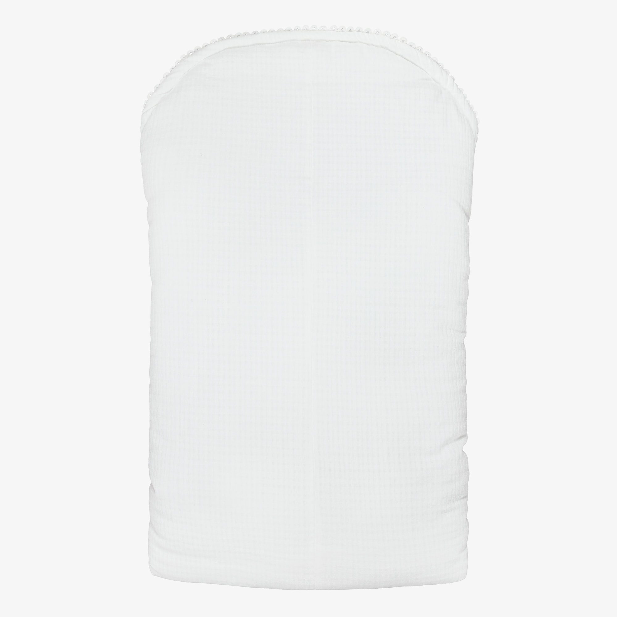 White Cotton Muslin Baby Nest with Scalloped Trim (100cm) - View 3