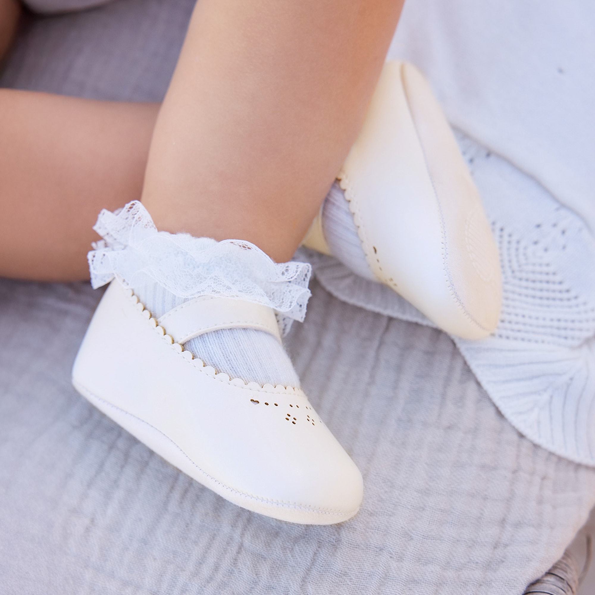 Baby Girls White Faux Leather Pre-Walker Shoes with Cutwork - View 2