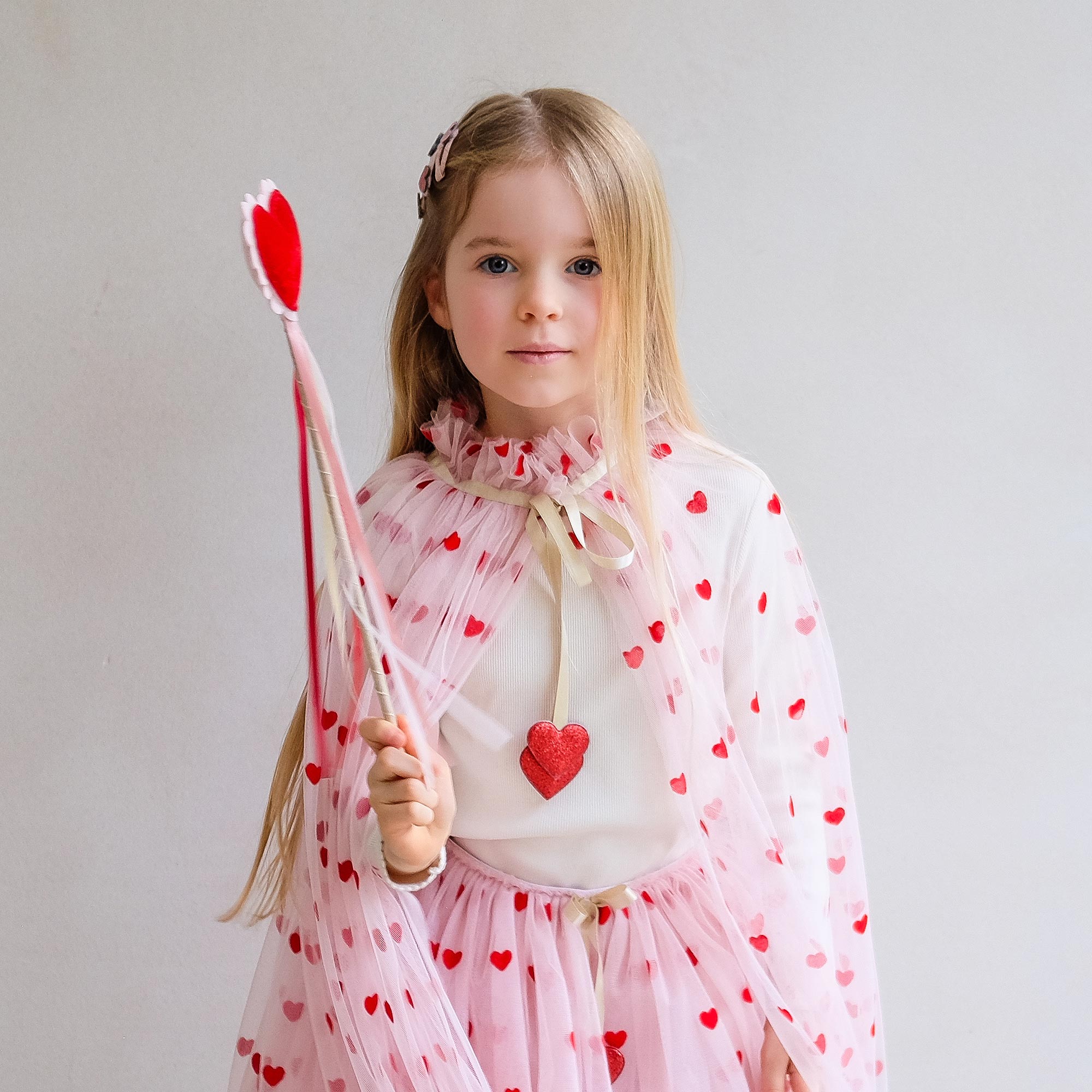 Girls Red Velvet Heart Wand (40cm) - View 2