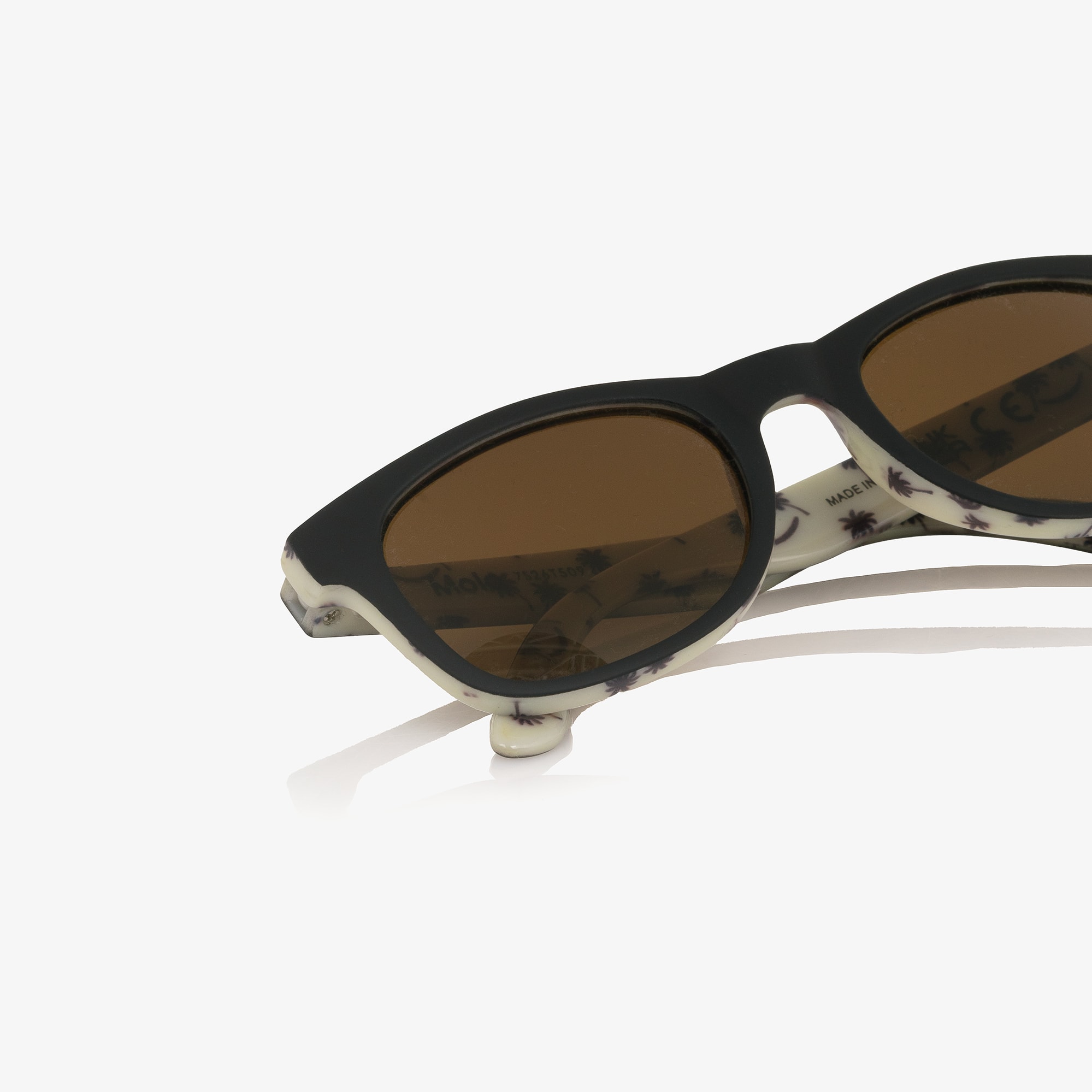 Black Tinted Sunglasses with Matte Frame (UVA/UVB) - View 4