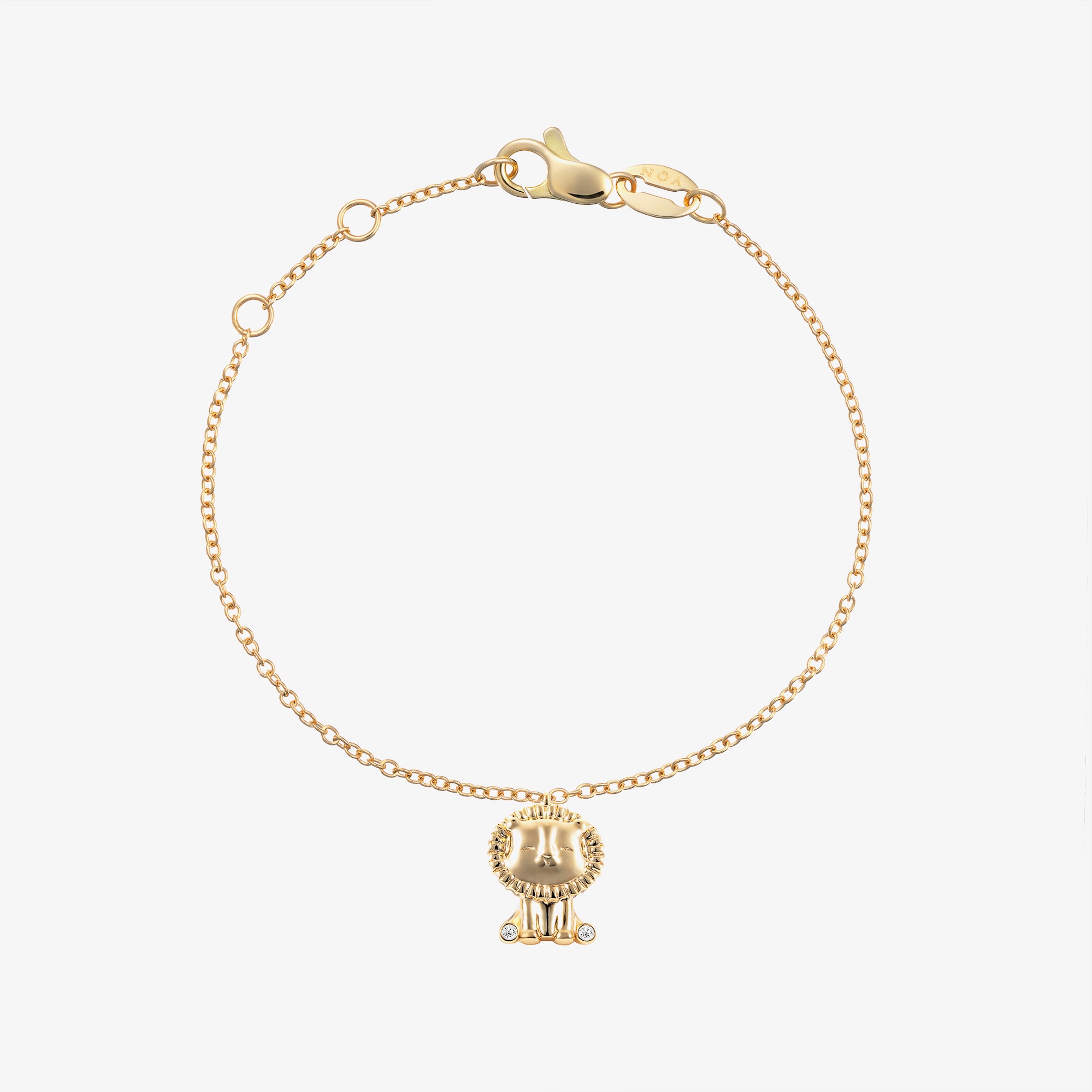 18kt Yellow Gold & Diamond Lion Bracelet - View 1