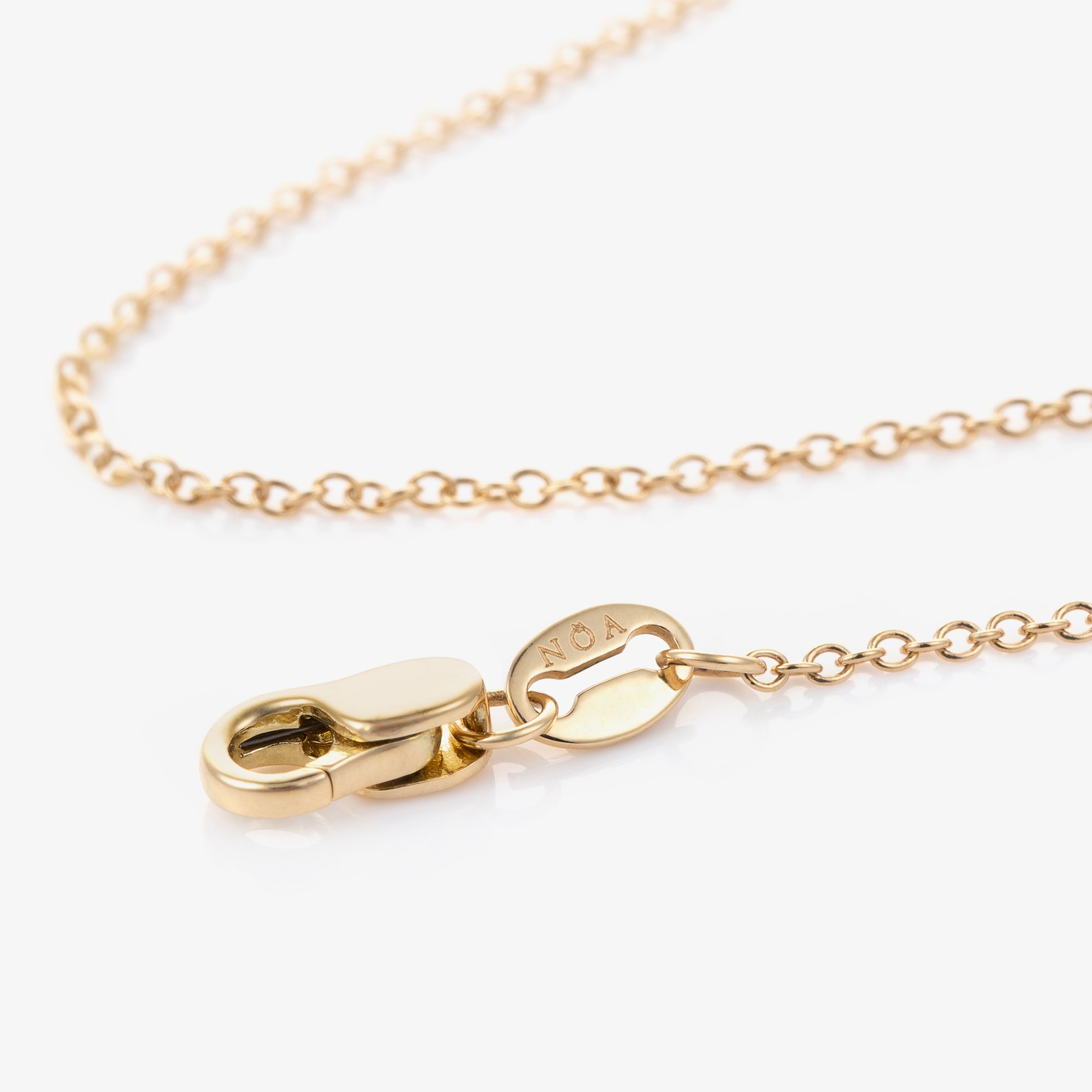 18kt Yellow Gold & Diamond Lion Bracelet - View 5