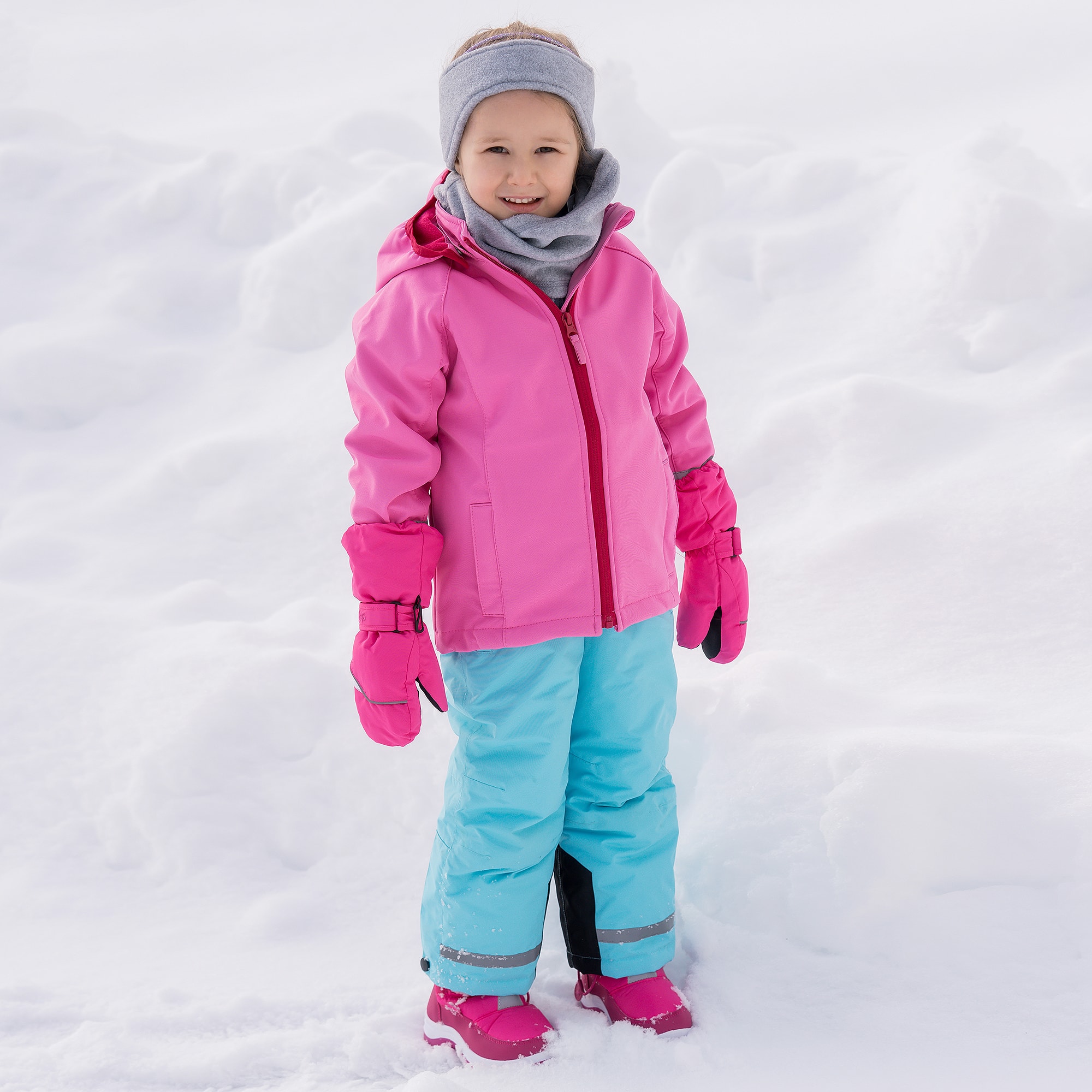 Extra Long Black Waterproof Thermal Ski Mittens - View 2