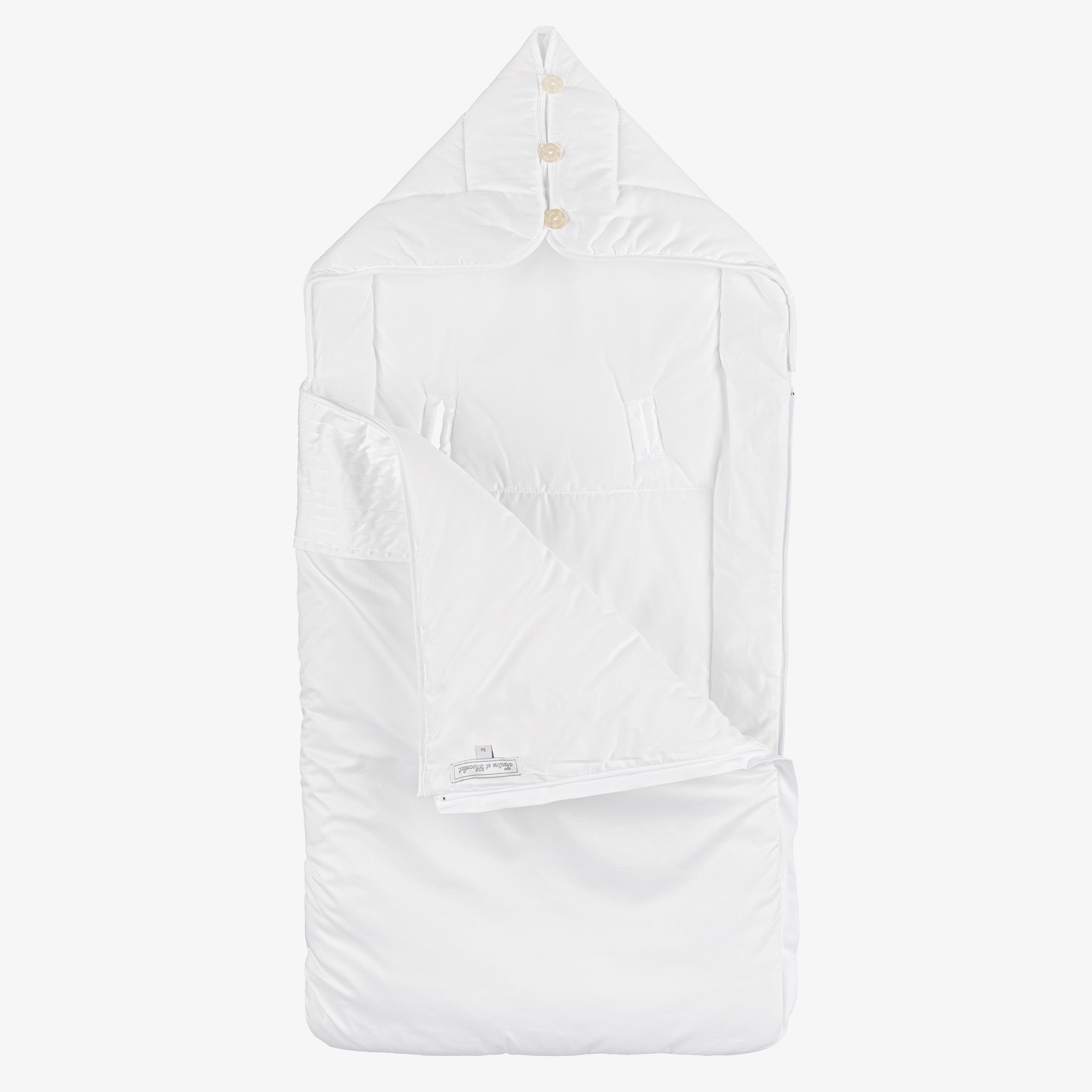 White Cotton Logo Nest (77cm) - View 3