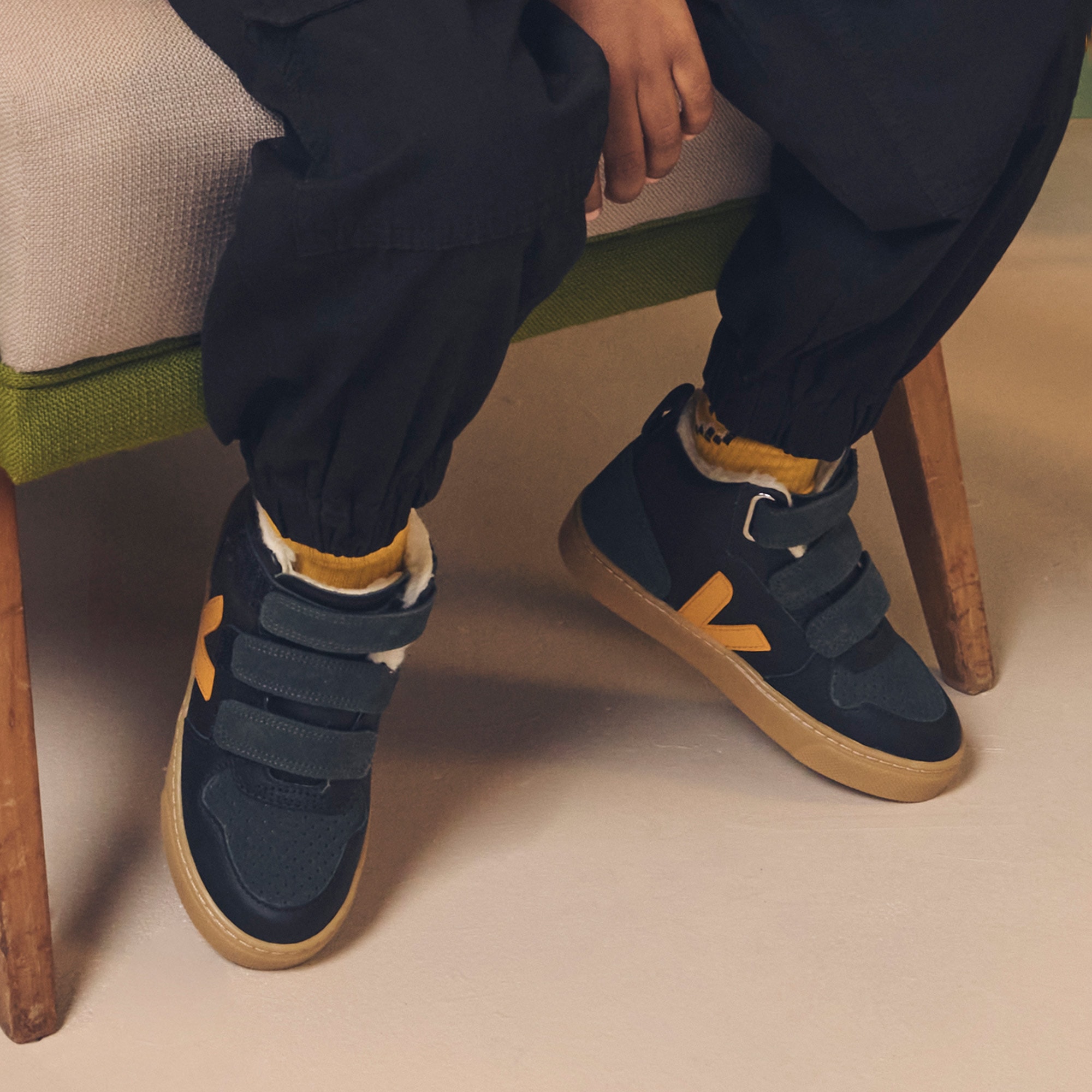 Black & Yellow Leather V-10 Trainers - View 2